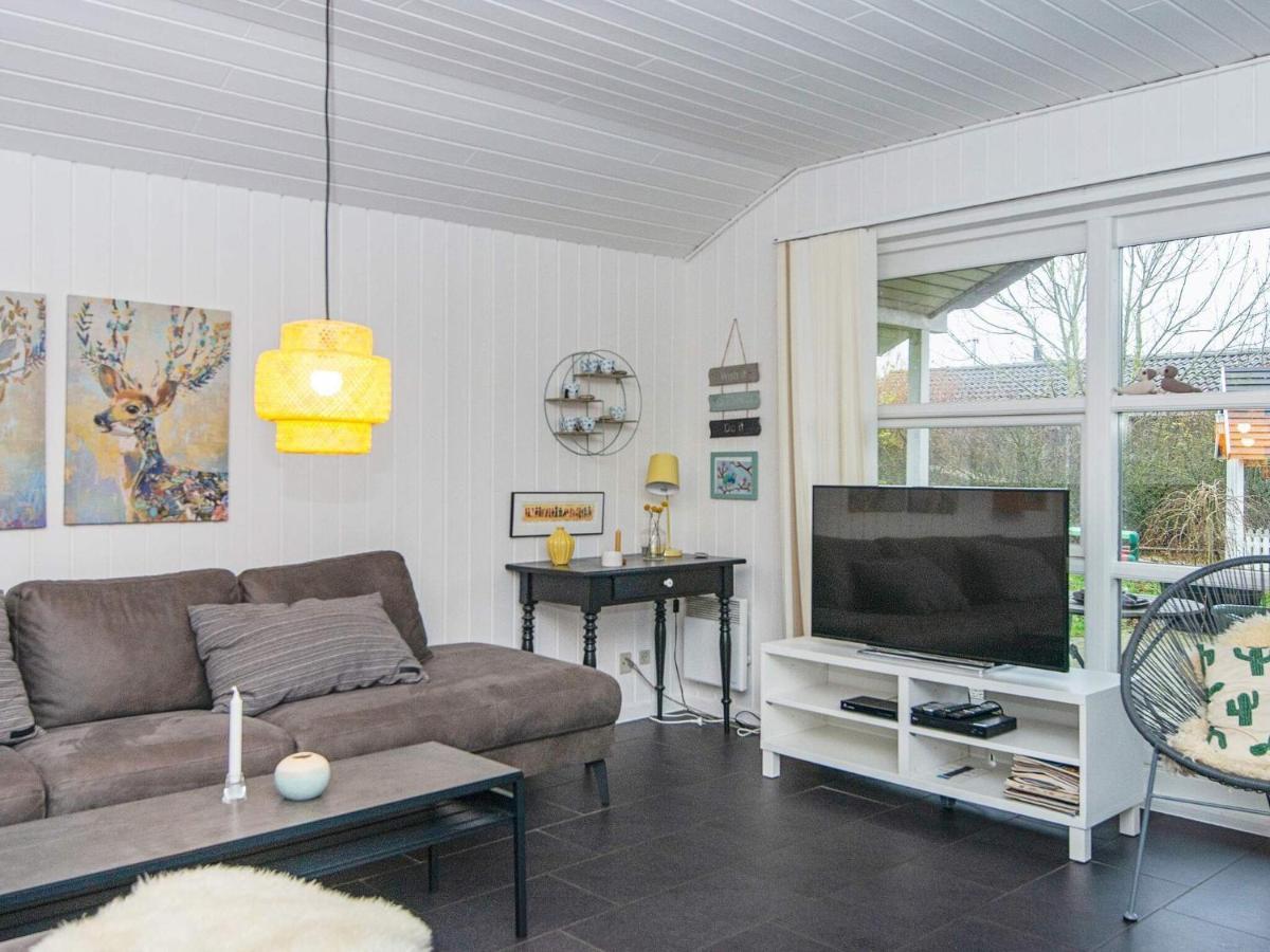 Holiday Home Lyngvej IV Fjerbæk Εξωτερικό φωτογραφία