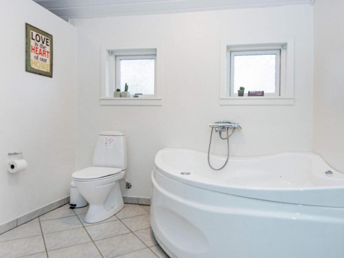 Holiday Home Lyngvej IV Fjerbæk Εξωτερικό φωτογραφία
